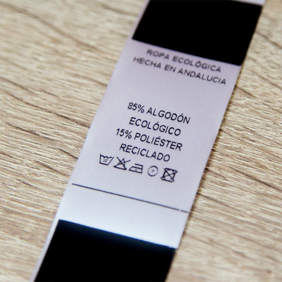 Llevamos décadas ofreciendo los consumibles de etiquetado más eficientes a las principales empresas textiles